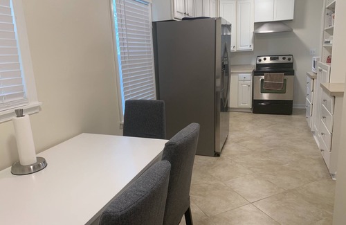 Roanoke House | Pet Friendly Cape Cod House