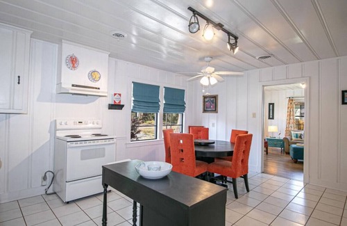 Bay St Louis House | PET FRIENDLY, Close to the Beach, Downtown Bay St Louis, Fishing, and More!