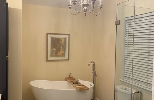Bluffton House | Pet friendly Downtown, historic bluffton home