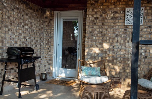 Abilene House | Pet Friendly, Elevated Oasis