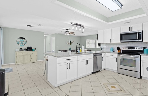 Port Charlotte Villa | Pet Friendly Family Villa ~ Pool ~ Waterfront ~ Quiet Neighborhood