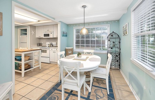 Saint Simons Heights House | Pet-Friendly, Great Location, Large Fenced-In Yard