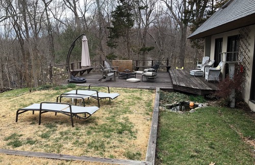 Old Lyme House | Pet Friendly Hilltop Retreat in the Woods