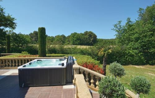 Trets House | Pet Friendly Home In Trets