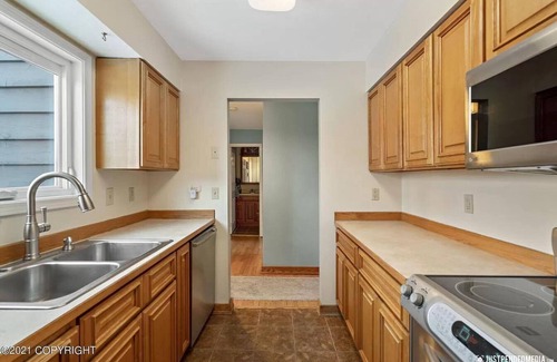 Turnagain House | Pet-Friendly Home w/Fenced Yard Near Airport, Downtown, & Trails