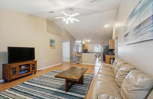 Mariner House | Pet-Friendly Home with Backyard in Cape Coral!