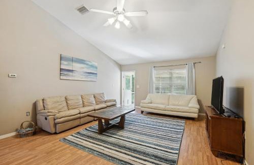 Mariner House | Pet-Friendly Home with Backyard in Cape Coral!