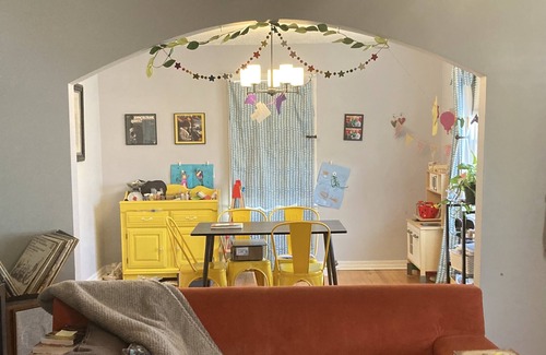 Skyland House | Pet friendly house, close to airport!