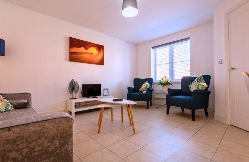 Twigworth House | Pet friendly house by KBS StayHub Short Lets & Serviced Accommodation Innsworth with parking
