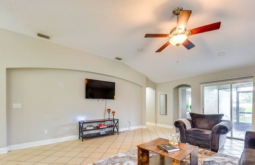 Northside House | Pet-Friendly Jacksonville Home Rental w/ Lanai!