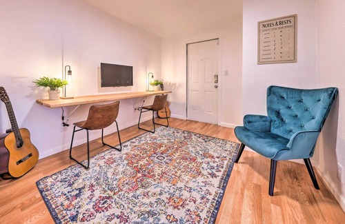 Rosedale Apartment | Pet-Friendly Kansas City Vacation Rental!