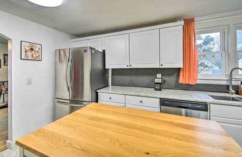 Norfolk - Virginia Beach House | Pet-Friendly Norfolk Home w/ Patio!