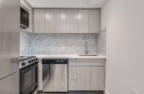West End Apartment | Pet Friendly One Bedroom@1429 Haro