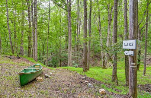 Henry House | Pet-Friendly Philpott Lake Cabin Hiking and Boating