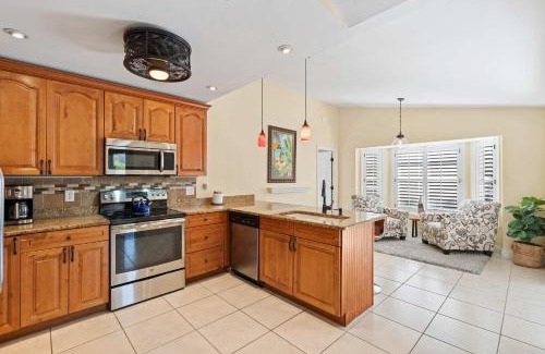 Central Naples House | Pet Friendly Pool Home in River Reach of Naples FL