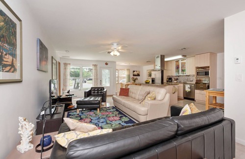Hollywood Lakes House | Pet Friendly, private pool home, 1 mile from the beach, near golf courses.