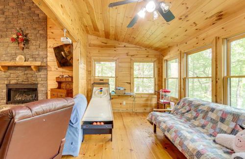 Ellijay House | Pet-Friendly Resort Cabin 5 Mi to Dtwn Ellijay!