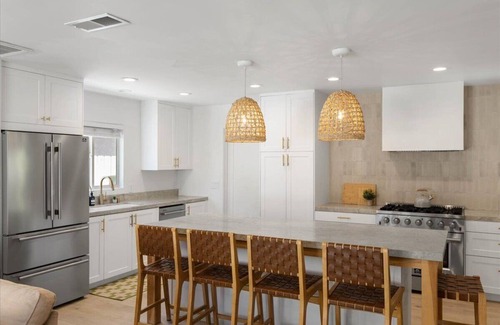 Loma Alta House | Pet Friendly, Single Story Home with Large Yard, 10 min from the beach