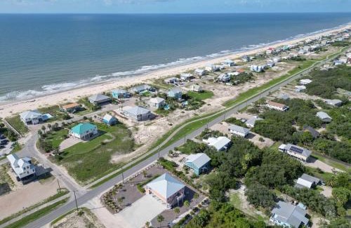 St. George Island House | Pet Friendly Sleeps 9 Golf Cart Hot Tub - Weekly Discounts