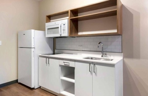 Sparks House | Pet-Friendly Suite Near Sparks Marina – Walking Distance