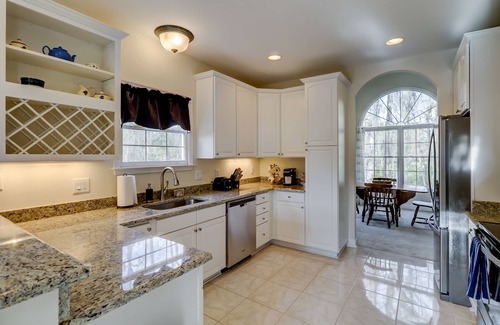 Hilton Head Island House | Pet Friendly! Available Wonderful Luxury 4 BR House Bikes & Beach Gear included
