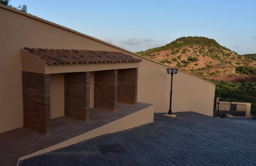 Almogia Villa | Pet-Friendly Villa 'Doña Ana' with Pool & Wi-Fi