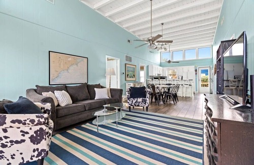Ocean Isle Beach House | Pet Friendly w/Private Pool | Easy Beach Access