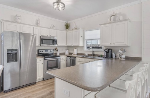 Santa Rosa Beach House | Pet Friendly - Walking distance to beach, Golf Cart/Option, 3 Bikes `The Turquoise Turtle`