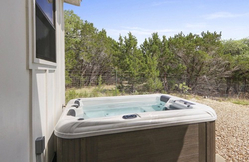Fischer House | Pet Friendly with Pool and Hot Tub | Wiggle Butts Ranch #2
