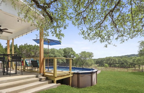 Fischer House | Pet Friendly with Pool and Hot Tub | Wiggle Butts Ranch #2
