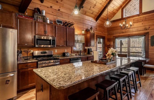 Bryson City Cabin | Pet & kid friendly Cabin in Bryson City!