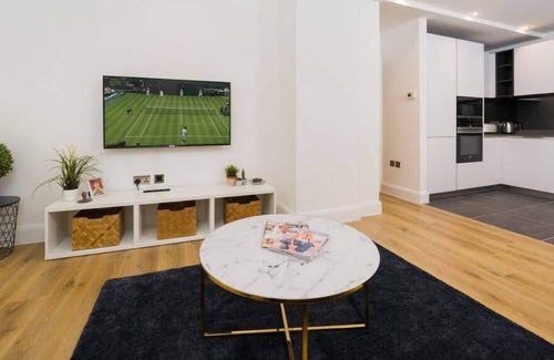 Leytonstone Apartment | Petalia - Gorgeous & Central 1BR w/ All Mod-Cons