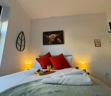 Peterborough Apartment | Peterborough Modern Studio 1