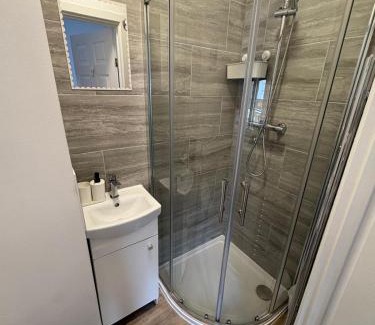Peterborough Apartment | Peterborough Modern Studio 2