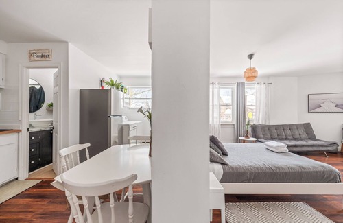 Maizerets Apartment | Petit Bonheur Limoilou | Parking
