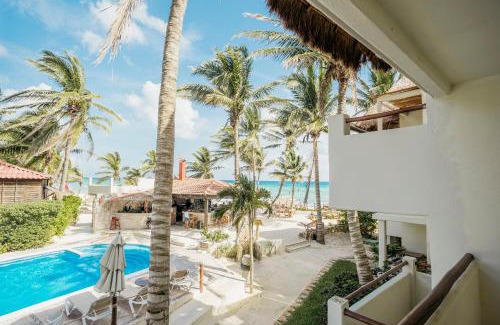 Villa Juarez Hotel | Petit Lafitte Beach Front Hotel & Bungalows