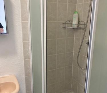 12th Arrondissement Apartment | Petit logement bien placé