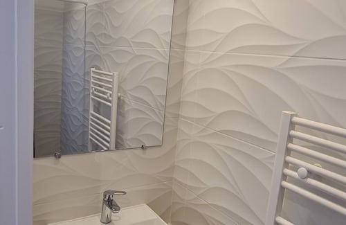 Avignon City Centre Apartment | Petit Studio Neuf Climatise Intramuros Carnot 10