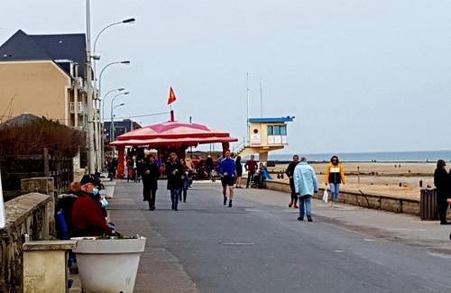 La Celle-sous-Gouzon House | Petite maison de pêcheur à 300 m de la plage
