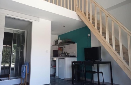 Hourtin House | Petite maison avec jardin entre lac et village