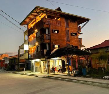 Nuqui Hotel | Petra Hotel