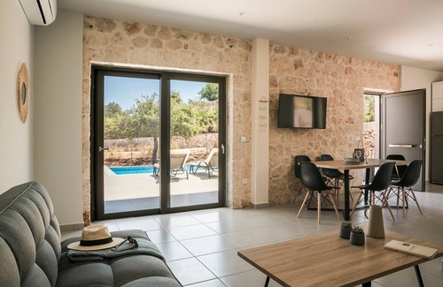 Eleios-Pronnoi Villa | Petradi Villa Skala III