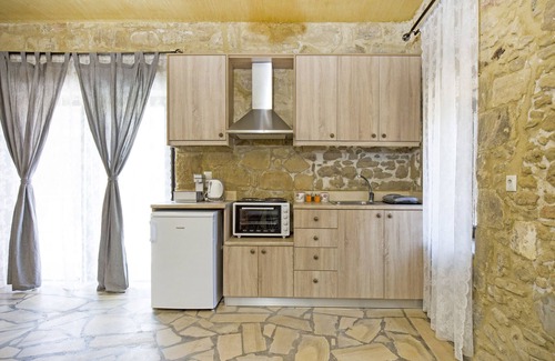 Vlasiana House | Petrakis Cretan Homes "PLATANI"