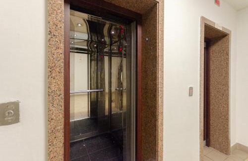 Kyiv Apartment | Petrovdom Apartments 13-1327 in RC Diplomat Hall, Zhylianska 59