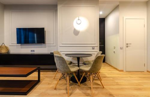 Kyiv Apartment | Petrovdom Apartments 17-183a in RC New York Concept House, Antonovycha 74