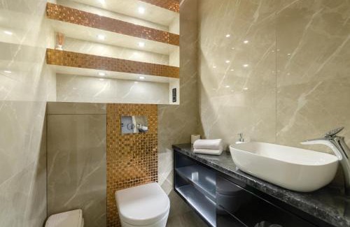 Solomjanskyj Apartment | Petrovdom Apartments 20-200 in RC Kvartet, 16H Vasyl Lypkivskyi Street