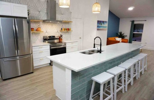 Palm Coast House | PETS OK! BOHO Bungalow 12mins to the Beach w/Pool Table