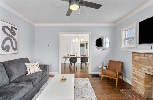 Tower Homes House | Pets Welcome Cozy Home in Waldo Walkable