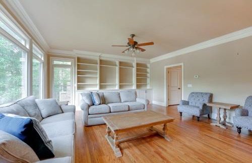Sandy Springs House | Pets Welcome! Spacious ATL Area Retreat with Deck