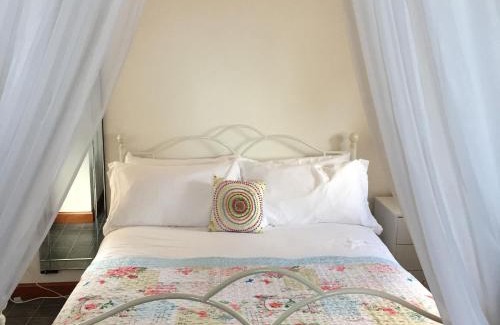 Sandhaven House | Pew with a View - Seafront Cottages